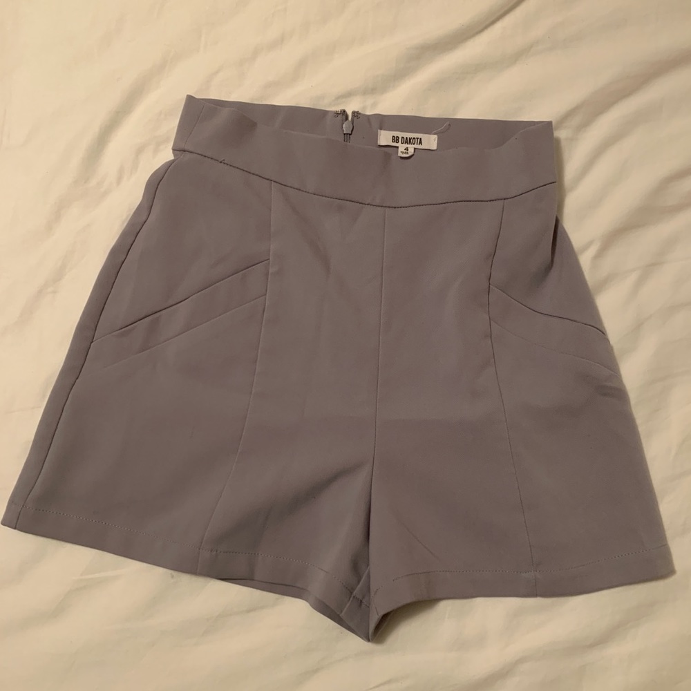 Grey shorts